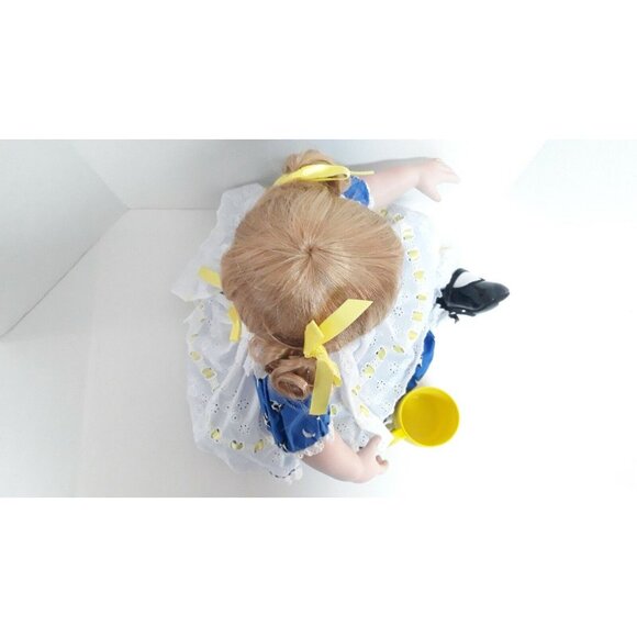 Marie Osmond Sitting Porcelain Doll 14" Got Milk Cows Cup Milk Mustache W/ COA - Picture 8 of 12